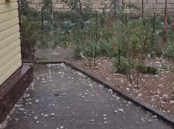 На Краснодарский край обрушился крупный град