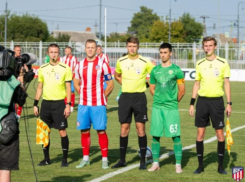 Футболисты из станицы Динская Краснодарского края забили сопернику 11 мячей и продолжат борьбу за Кубок России 