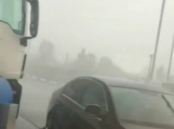 Штормовой ливень с градом накрыл станицу под Краснодаром