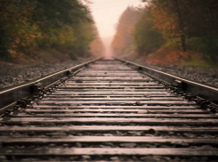 СМИ: поезд переехал девушку в Краснодаре