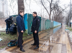 Мэр Краснодара попрощался с «забором-долгожителем»