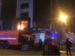 В Краснодаре из горящего ресторана эвакуировали 50 человек
