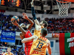 «Барселона» сравняла счет в четвертьфинальной серии с «Локомотивом-Кубань»