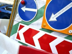 На улице Кореновской в Краснодаре частично перекрыли проезд