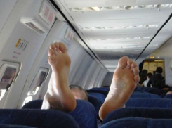 Пьяного пассажира сняли с авиарейса Петербург-Сочи