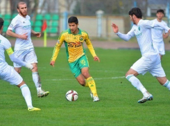 Встреча ФК «Кубань» и «Терека» едва не закончилась дракой на поле