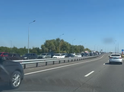 Пробка в 13 км сковала трассу к морю под Горячим Ключом