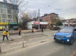 В Краснодаре залатали яму около злополучного перехода на Красных Партизан