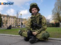 Краснодарцам объяснили законность вручения повесток на улицах города