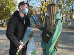 «Я тебя люблю»: краснодарцы поздравили своих мам с Днем матери