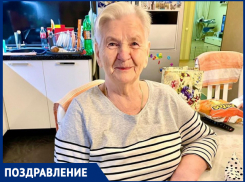 «Связала 400 пар носков для бойцов СВО»: бабушка-волонтёр из Краснодара отмечает 89-летие