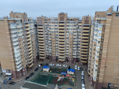 Краснодарцев с марта будут штрафовать за обшивку или остекление балкона