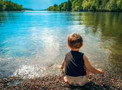 В Горячем Ключе оставленный без присмотра 4-летний ребенок утонул в озере