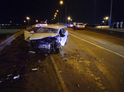 На Кубани в лобовом столкновении легковушек погибли два человека