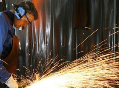  Промышленных производителей на Кубани решили поддержать субсидиями 