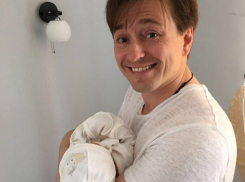 Сергей Безруков объявил о рождении дочери 