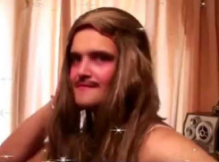 Мужчина «хотел» быть женщиной и не «хотел» сдавать на права в Краснодарском крае