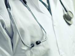 Ситуация накаляется: на Кубани планируют увольнять врачей за продажу сертификатов о вакцинации 