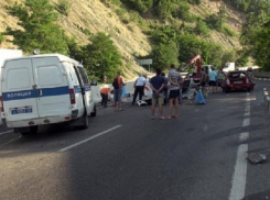 В Сочи пьяный водитель на Hyundai насмерть сбил двоих человек 