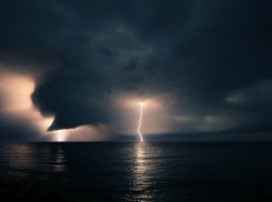 Сильнейшая гроза накроет Сочи в День Победы