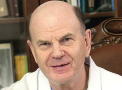 Главврача краснодарской больницы наградил Путин