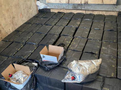 В Краснодаре мужчина пытался провезти больше тонны алкоголя под видом масла