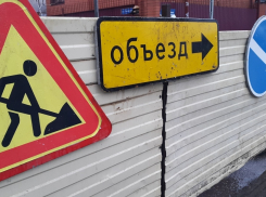 В районе Авиагородка ограничили проезд из-за ремонта трубопровода