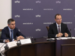 В новом созыве депутаты ЗСК продолжили мониторинг реализации регпроектов