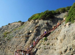 Смертью обернулся для мужчины отдых в компании спутницы на пляже Новороссийска