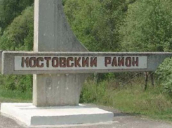 В Мостовском районе ливни повредили подъездные пути к автомобильному мосту