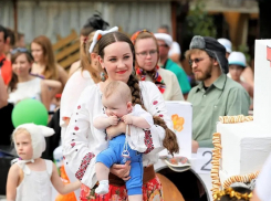 В Краснодарском крае свыше 2100 семей получили региональный маткапитал за рождение третьего ребёнка в 2023 году