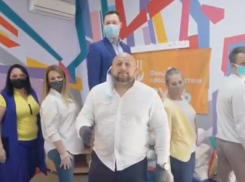 «Работать надо, а не клоунадой заниматься», - краснодарцы раскритиковали ролик кубанских политиков