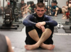 Экс-воспитанника «Краснодара» бесплатно повезет в Испанию Хабиб Нурмагомедов