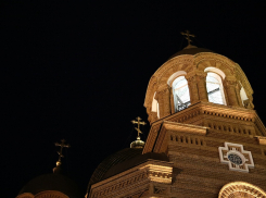 Божественная литургия, крестный ход и ёлка для детей: в Краснодаре отмечают Рождество Христово