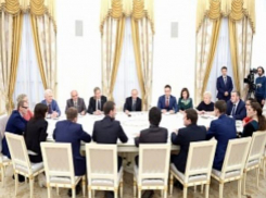 Учитель года из Армавира рассказал Путину о своей зарплате