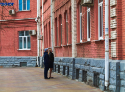 Члена группы по контролю за соблюдением карантина едва не оштрафовали в Краснодаре за отсутствие спецпропуска