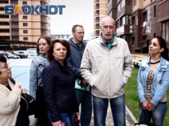 «Незаконная стройка грозит обрушением дому в Краснодаре»,  - жители 