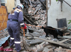 Власти Сочи объяснили, почему рухнул дом, где погиб человек: жильцы сами не хотели переезжать из ветхого жилья