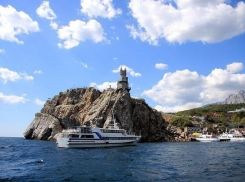 Для круизов Сочи-Крым планируют закупить в лизинг новые суда