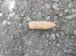 Снаряд ВОВ нашли во дворе дома в Краснодаре