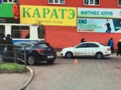 В Краснодаре иномарка сбила 56-летнюю женщину