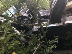 По факту опрокидывания джипа с туристами в Геленджике возбуждено уголовное дело