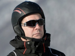  Премьер России Дмитрий Медведев на новогодних каникулах покатается на лыжах в Сочи 