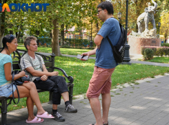 «У них сносит башню»: краснодарцы потребовали запретить смартфоны в школах