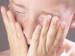 Отец-алкоголик бросил 5-летнего ребенка на железной дороге в Краснодарском крае