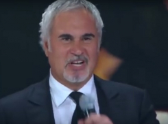 Скандал на «Новой волне»: Меладзе забыл открыть рот во время фонограммы