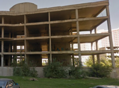 Недострой в районе Гидростроителей хотят признать бесхозным