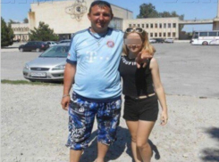 Несовершеннолетняя волгодончанка уехала с отчимом в Сочи и больше не выходит на связь