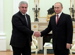 Владимир Путин встретится с президентом Абхазии в Сочи