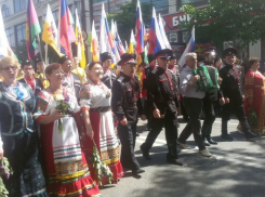 56 тысяч краснодарцев приняли участие в первомайской демонстрации на Красной